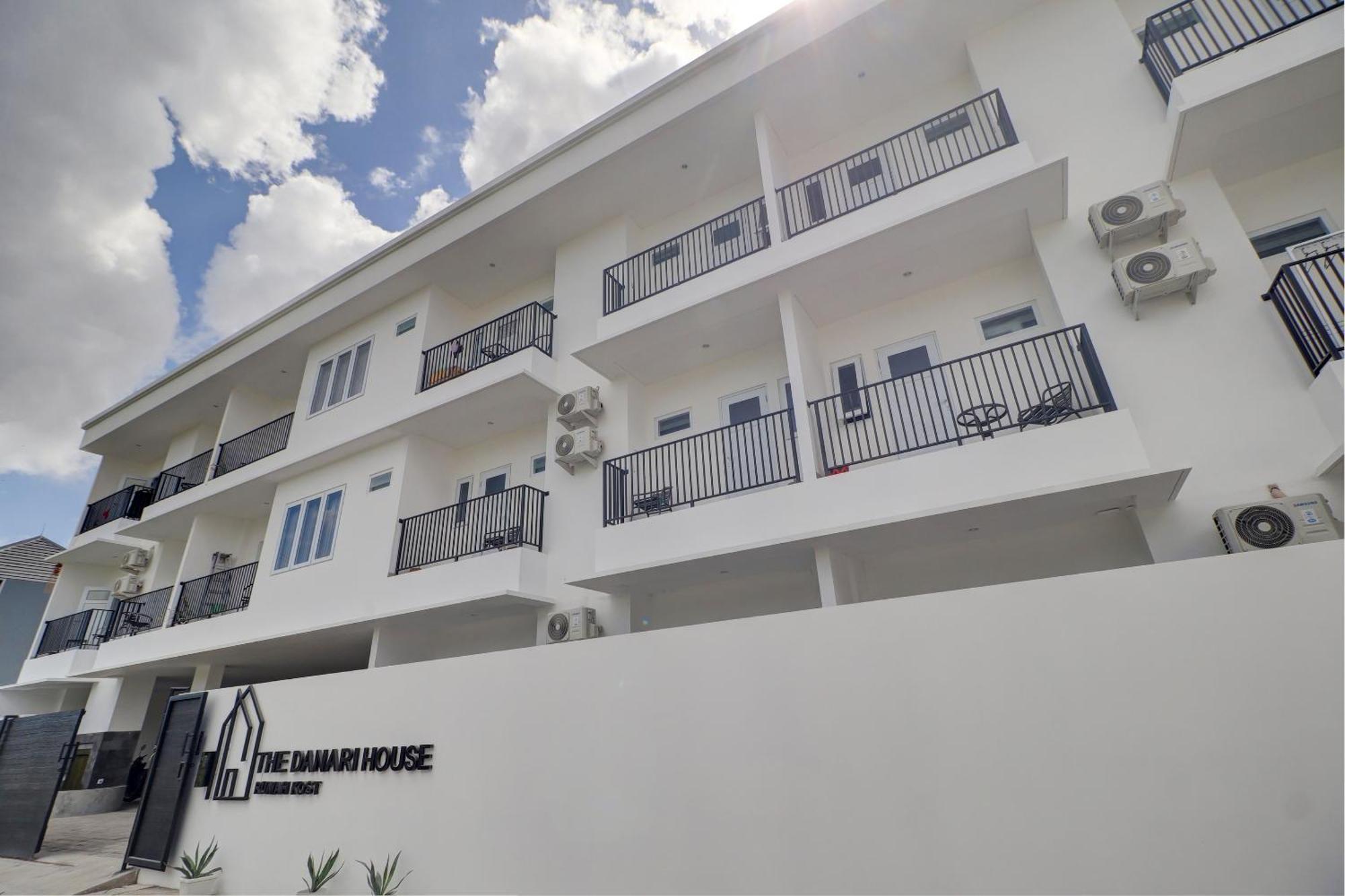 Oyo Life 92854 The Danari House Hotel Seminyak Exterior foto
